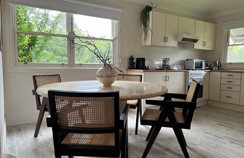Mittagong Apartment | Close to town in walking distance to cafes, restaurants and Lake Alexandra