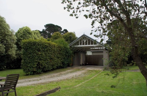 Mittagong Apartment | Close to town in walking distance to cafes, restaurants and Lake Alexandra