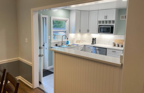 Lexington House | Close to UK Campus, Football Stadium, and Medical Center!