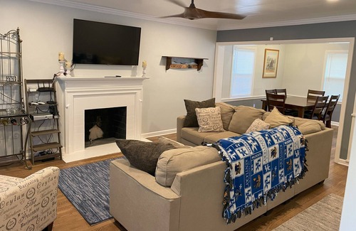 Lexington House | Close to UK Campus, Football Stadium, and Medical Center!