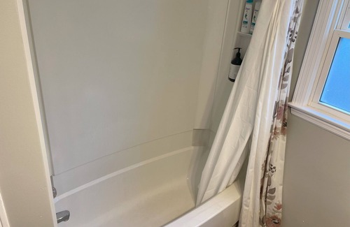 Lexington House | Close to UK Campus, Football Stadium, and Medical Center!