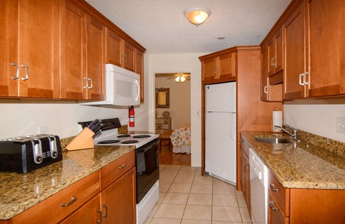 Ilexhurst House | Closer to the beach does not work: comfortable apartment at ground level on the beach.