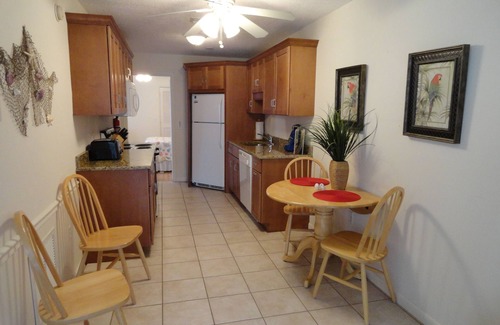 Ilexhurst House | Closer to the beach does not work: comfortable apartment at ground level on the beach.