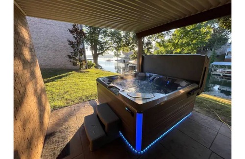 Lakewood House | Closest Lake House to Nashville