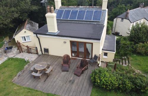 Dartmouth House | Clotted Cream Cottage Countryside calm Close to beach Dartmouth Dog Friendly