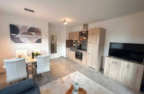 Kiefersfelden Apartment | Cloud 7, Mountain View, King-size bed, Garden