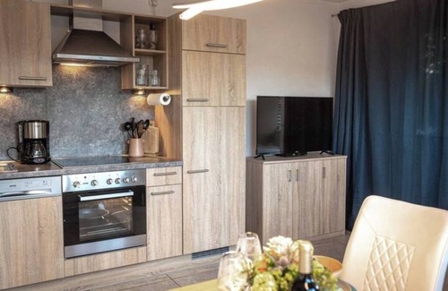 Kiefersfelden Apartment | Cloud 7, Mountain View, King-size bed, Garden