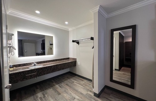 Inglewood Hotel | Cloud 9 Inn LAX