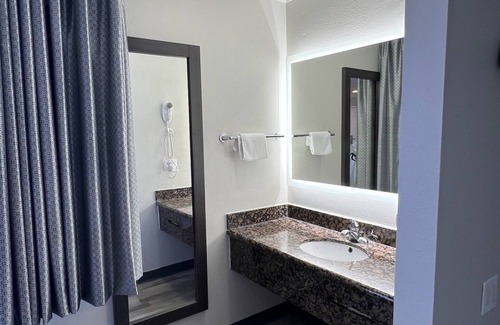 Inglewood Hotel | Cloud 9 Inn LAX