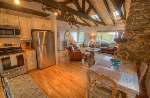Blowing Rock House | Cloud Forest Lane