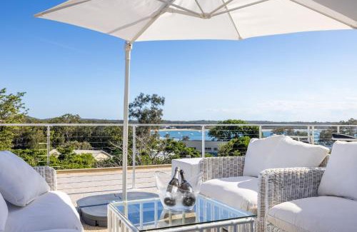 Corlette House | Cloud Nine, 18 Wynne Cres - heated pool, waterviews, beach