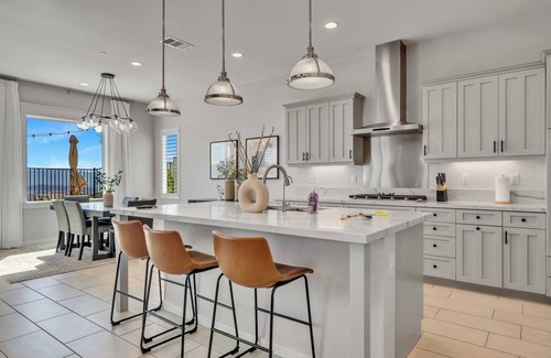 Canyon Country House | Cloud's Edge Residence On Cumulus Ct #42174
