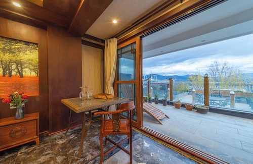 Gucheng Apartment | Cloudhaven Retreat (花开花落半山居)