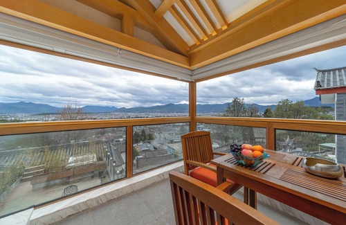 Gucheng Apartment | Cloudhaven Retreat (花开花落半山居)