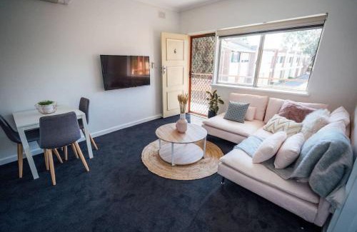 North Adelaide Apartment | Clouds on Francis North Adelaide