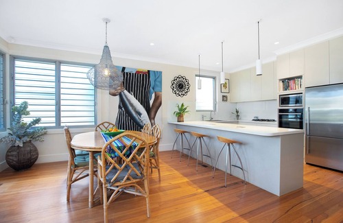Clovelly House | Clovelly Beach Escape - Walk to beach