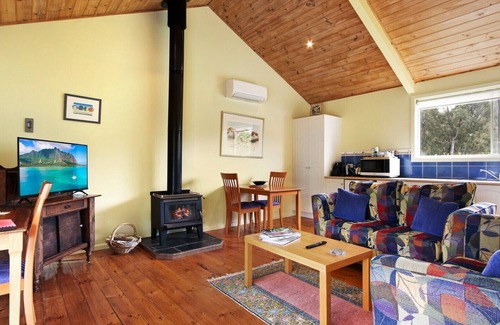 Metung Cottage | Clovelly Cottage - Metung