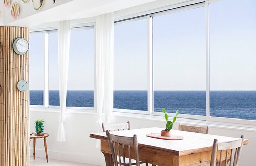 Clovelly Apartment | Clovelly Ocean Front Apartment