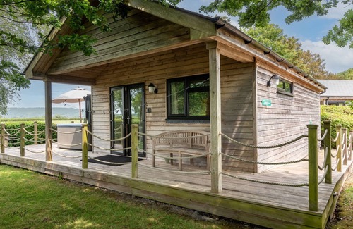 Cheddar Cabin | Clover Croft lodge - sleeps 4/5 with private hot tub