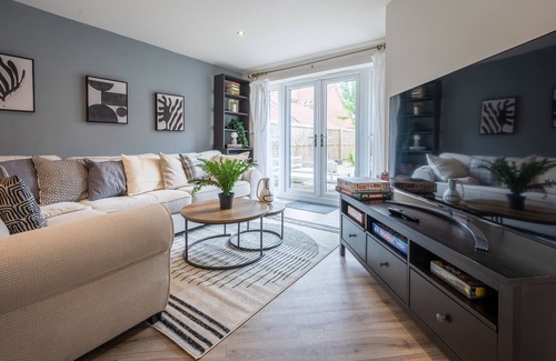 Coventry House | Clover House by Tŷ SA