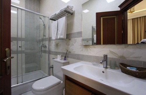 Baku Hotel | Clover İNN Baku
