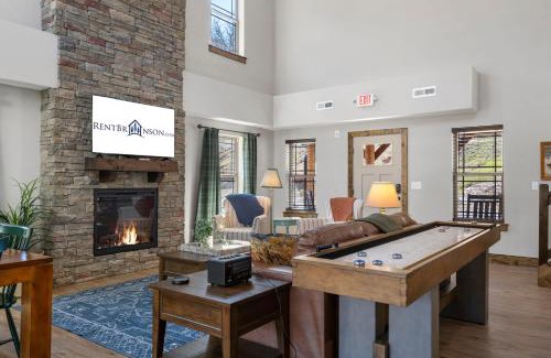 Hollister House | Cloverleaf Cottage