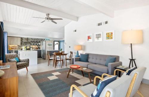 Racquet Club Estates House | Club 915 Getaway- Pool BBQ and Pet Friendly