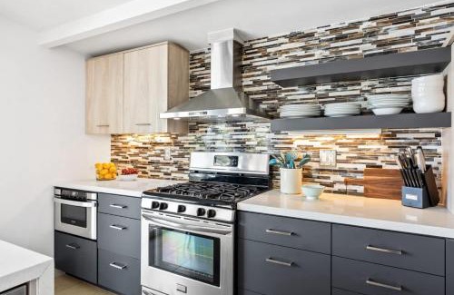 Racquet Club Estates House | Club 915 Getaway- Pool BBQ and Pet Friendly