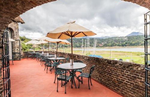 Valle de Bravo Hotel | Club de Vela Santa María