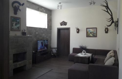 Pravets House | Club House Artemida