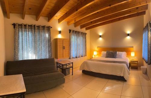 Bernal Hotel | Club Vergel Resort