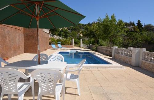 Vidreres Villa | Club Villamar - Poppy