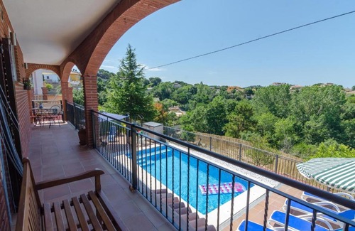 Vidreres Villa | Club Villamar - Verger