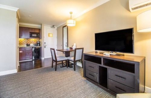 Waikiki Hotel | Club Wyndham Royal Garden at Waikiki - Studio