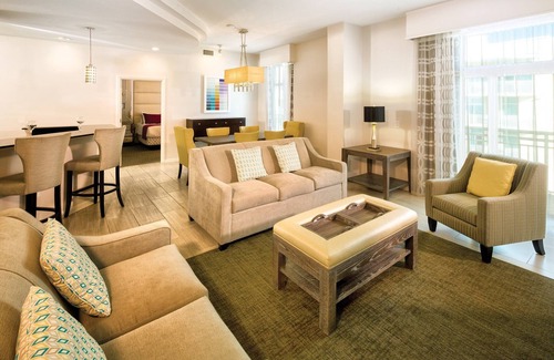 Ocean Drive Resort | Club Wyndham Ocean Blvd Resort Deluxe 3/BR Beach, Ocean Front, Upper Floor level