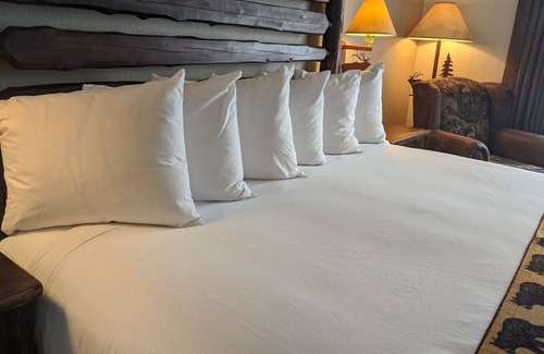 West Yellowstone Hotel | ClubHouse Inn West Yellowstone