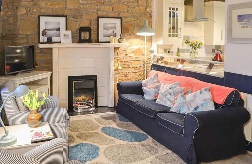 Woodhorn House | Clutter Cottage