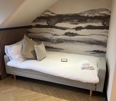 Auchterarder Apartment | 'Clyde' in ApartNest Auchterarder