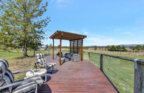 Lovedale House | Clydesdale Cottage on Talga