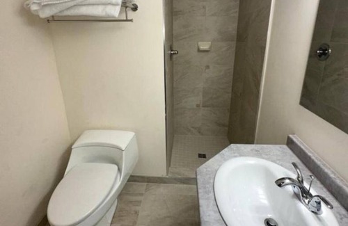 Surrey Hotel | Clydesdale Inn