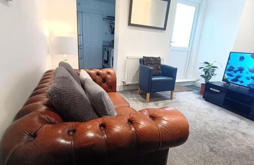 Reading House | CNTRL Reading Modernized 3 bedroom House