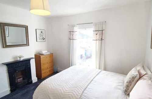 Reading House | CNTRL Reading Modernized 3 bedroom House
