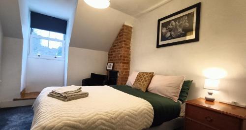 Reading House | CNTRL Reading Modernized 3 bedroom House