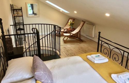 Probus Apartment | Coach House Studio, quiet, rural, pet friendly, Probus