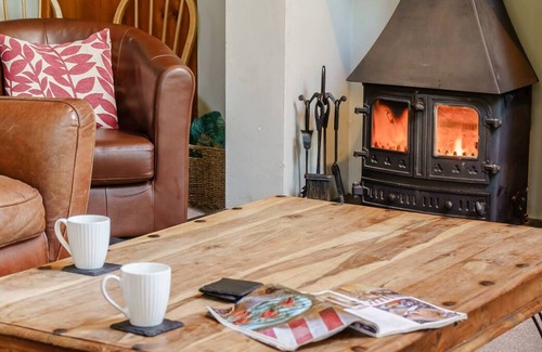 Llanfyrnach House | Coach House - Wellstone