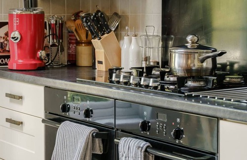Llanfyrnach House | Coach House - Wellstone
