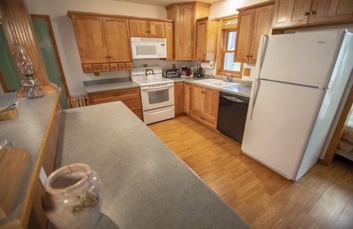 Sister Bay Hotel | Coachlite Inn