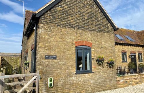 Sandwich House | Coachman's Cottage - Ukc2773