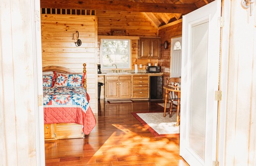 Trenton Cabin | Coal City Bluff Cabin