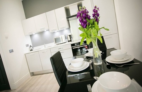 Queens Quarter Apartment | Coast & City Apartments